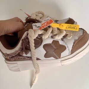 Reviver Lab Star Patch Sneakers – Women’s US 6.5 / EU 37 – Brand New